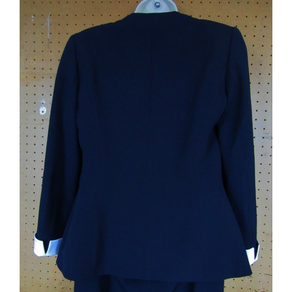 Tahari Women's Pantsuit Navy/White, size 2 - Picture 6 of 11